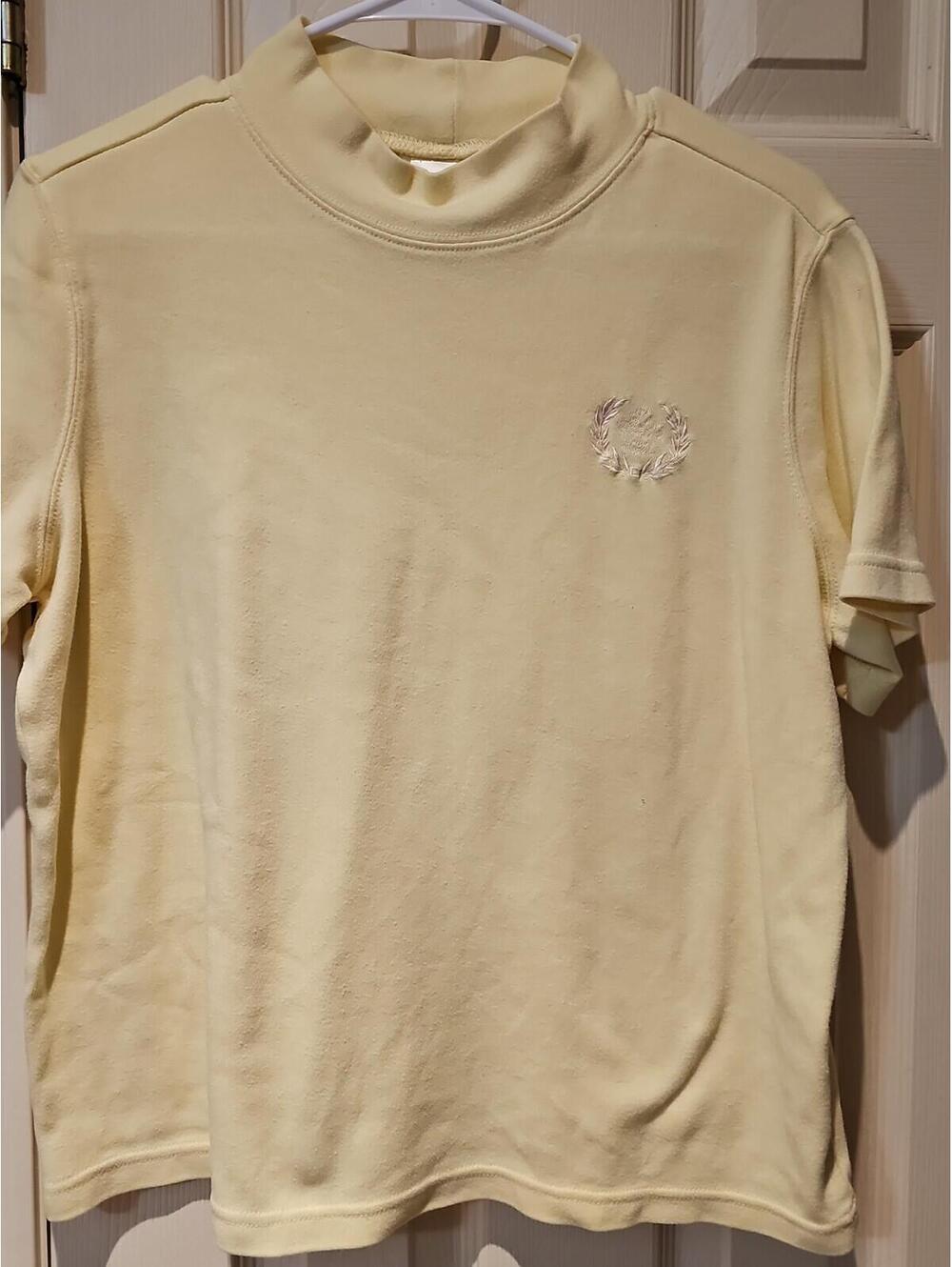 Blair Yellow Short-sleeve T-shirt Casual Mock Neck Pullover Size M